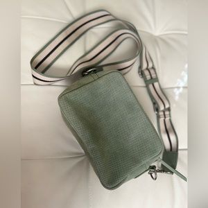 Universal Threads Crossbody Purse